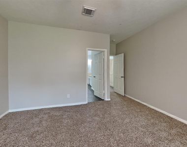 12127 Rocky Lake Drive - Photo Thumbnail 8