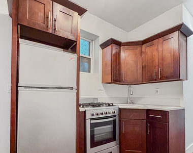 864 Hart Street - Photo Thumbnail 1