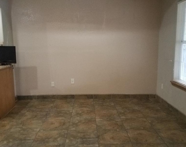 8030 Darlington Drive - Photo Thumbnail 3