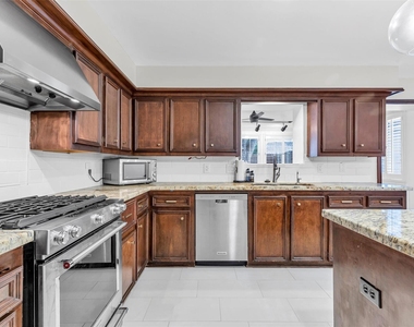 1127 Barkston Drive - Photo Thumbnail 18