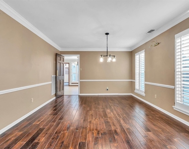 1127 Barkston Drive - Photo Thumbnail 13