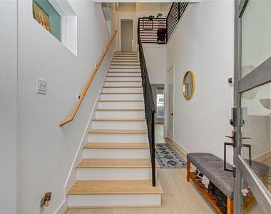 3032 Lamar Street - Photo Thumbnail 3