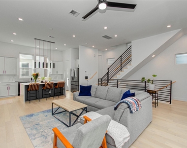 3032 Lamar Street - Photo Thumbnail 9