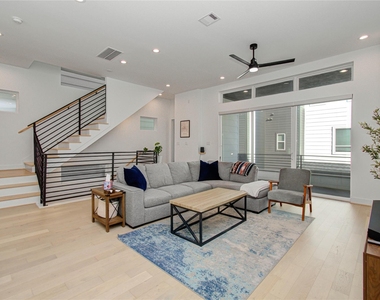 3032 Lamar Street - Photo Thumbnail 10