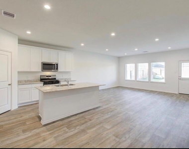 4230 Ramsbury Reach Court - Photo Thumbnail 2