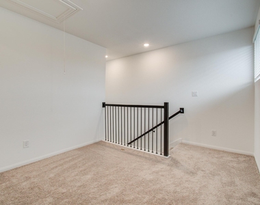7231 Yarrow Blossom Court - Photo Thumbnail 36