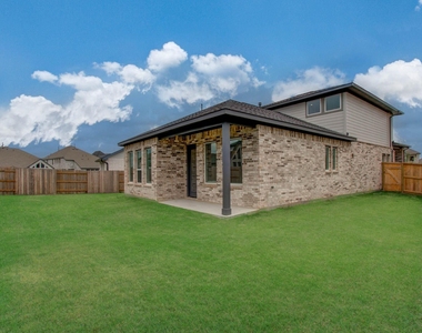 7231 Yarrow Blossom Court - Photo Thumbnail 4