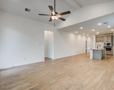 7231 Yarrow Blossom Court - Photo Thumbnail 19