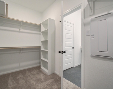 7231 Yarrow Blossom Court - Photo Thumbnail 31