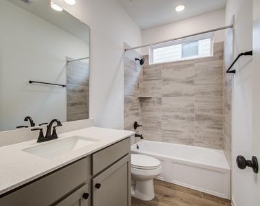 7231 Yarrow Blossom Court - Photo Thumbnail 23
