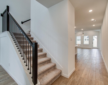7231 Yarrow Blossom Court - Photo Thumbnail 13