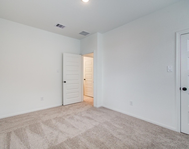 7231 Yarrow Blossom Court - Photo Thumbnail 42