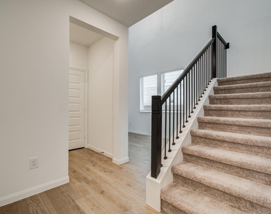 7231 Yarrow Blossom Court - Photo Thumbnail 33