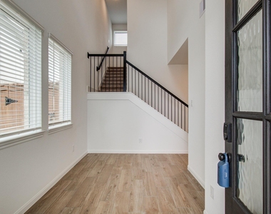 7231 Yarrow Blossom Court - Photo Thumbnail 10