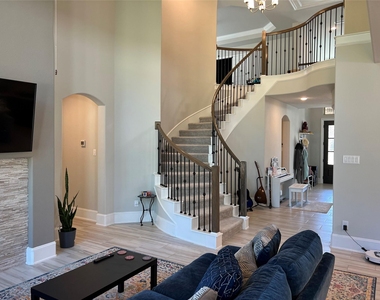 120 Wake Valley Court - Photo Thumbnail 4