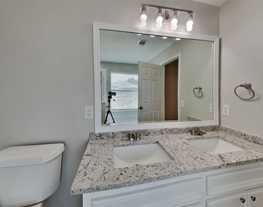17423 Turquoise Stream Drive - Photo Thumbnail 9