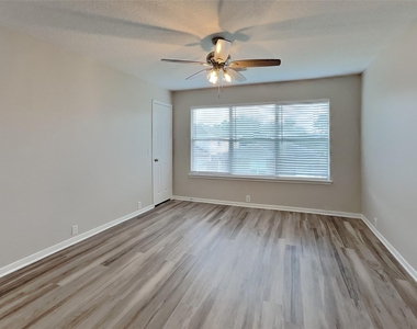 17423 Turquoise Stream Drive - Photo Thumbnail 17