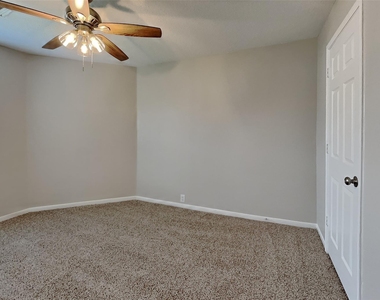 17423 Turquoise Stream Drive - Photo Thumbnail 13