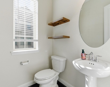 1413 Adell Rose Lane - Photo Thumbnail 14