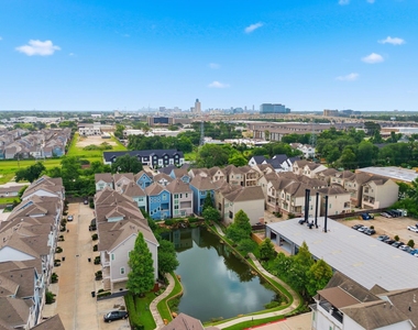 1413 Adell Rose Lane - Photo Thumbnail 33