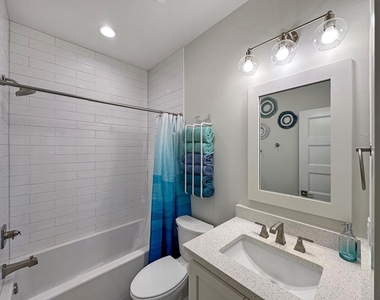 917 Westview - Photo Thumbnail 12