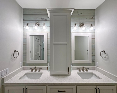 917 Westview - Photo Thumbnail 16