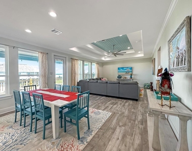 917 Westview - Photo Thumbnail 9
