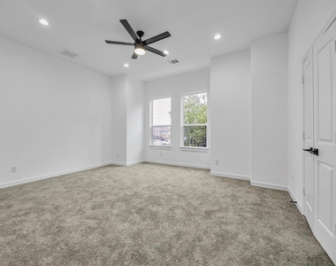 3402 Nathaniel Brown Street - Photo Thumbnail 8
