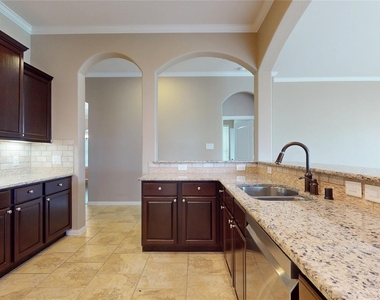 12314 Meadow Breeze Drive - Photo Thumbnail 16