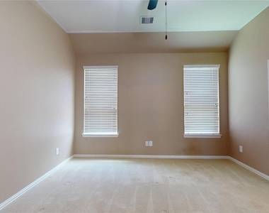 12314 Meadow Breeze Drive - Photo Thumbnail 17