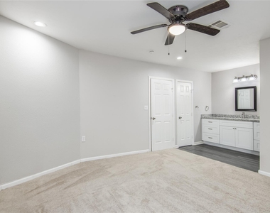 1702 Athens Drive - Photo Thumbnail 15