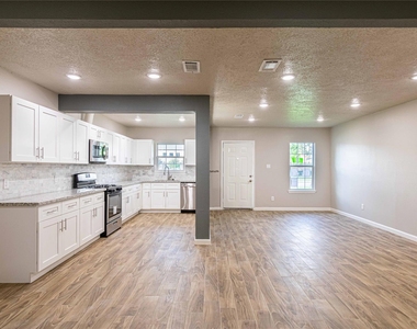 3818 Blodgett Street - Photo Thumbnail 35