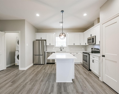 4405 Mallow Street - Photo Thumbnail 10