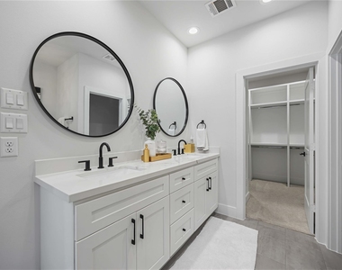 3018 Markle Drive - Photo Thumbnail 11