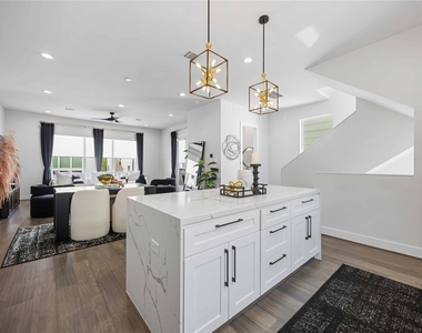 3018 Markle Drive - Photo Thumbnail 4