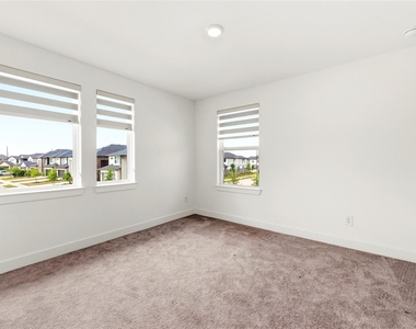21646 Laggan Cliff Lane - Photo Thumbnail 36