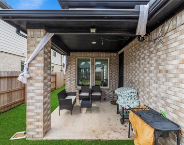 21646 Laggan Cliff Lane - Photo Thumbnail 38