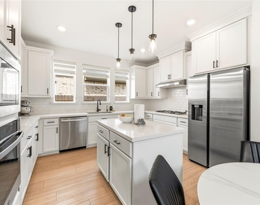 21646 Laggan Cliff Lane - Photo Thumbnail 8