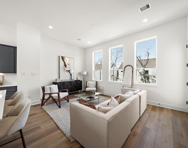 835 Elkhart Street - Photo Thumbnail 13