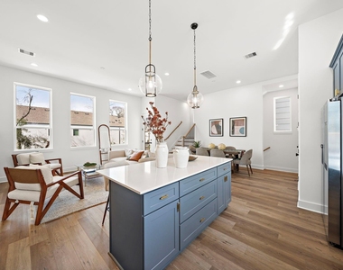 835 Elkhart Street - Photo Thumbnail 9