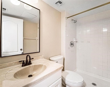 5567 Sea Forest Drive - Photo Thumbnail 14
