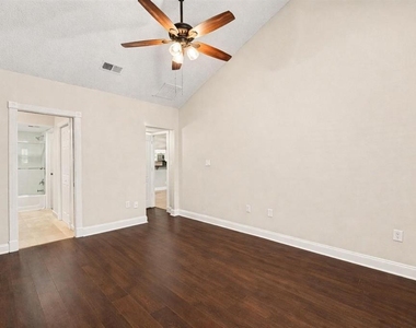 5567 Sea Forest Drive - Photo Thumbnail 10