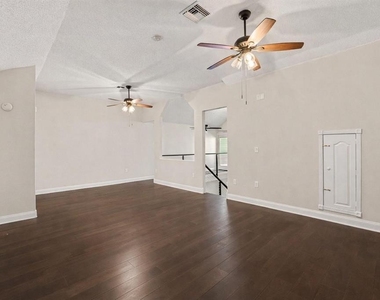 5567 Sea Forest Drive - Photo Thumbnail 15