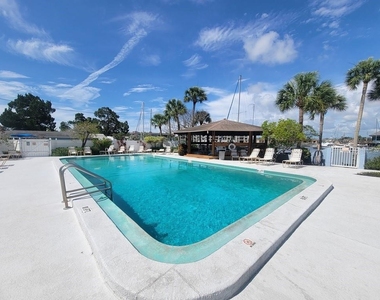 4939 Flormar - Photo Thumbnail 20