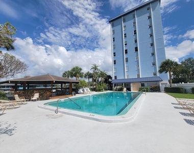 4939 Flormar - Photo Thumbnail 19