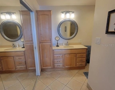 4939 Flormar - Photo Thumbnail 11