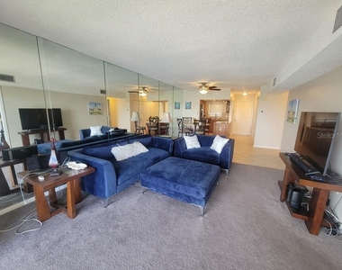 4939 Flormar - Photo Thumbnail 5