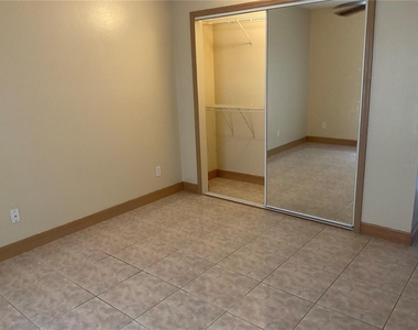 715 Fairlawn Drive - Photo Thumbnail 15