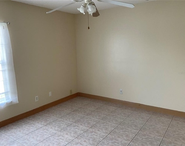 715 Fairlawn Drive - Photo Thumbnail 21