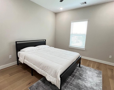 316 Thornton Road - Photo Thumbnail 1